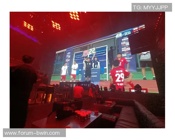 激情四溢的足球酒吧活动邀您共赏精彩赛事与畅饮美酒的完美结合