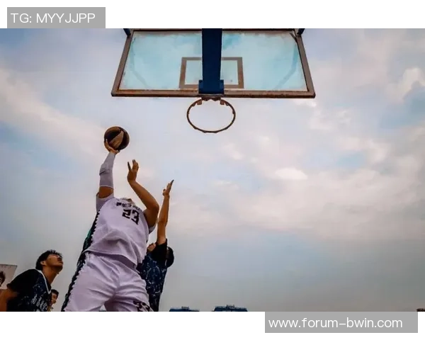 训练裤篮球的完美搭配让你在场上尽显风采与舒适感